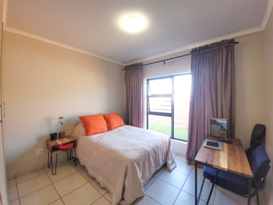 2 Bedroom Property for Sale in Van Der Hoff Park North West